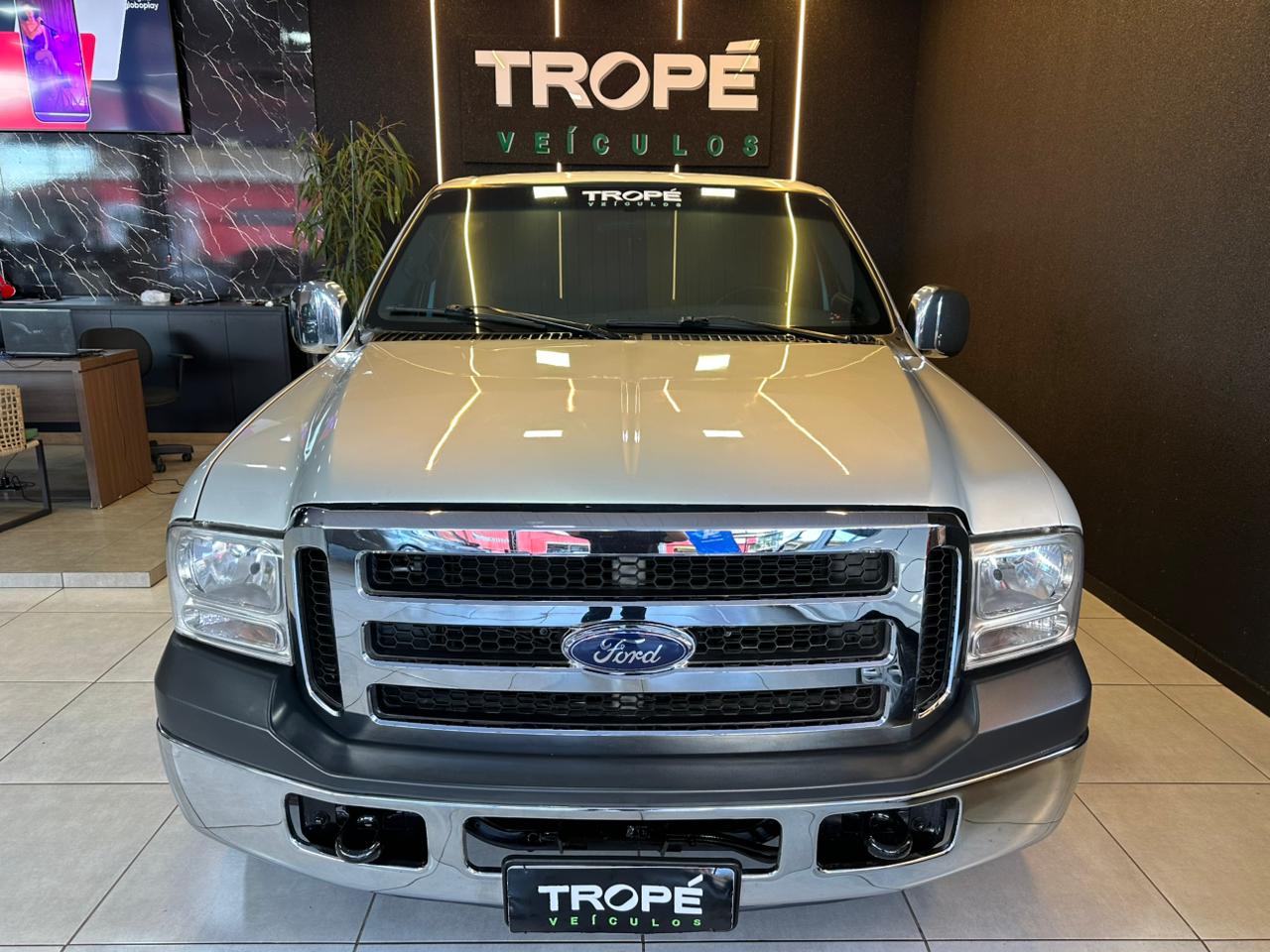 FORD F250 XL G 4.2 TURBO DIESEL